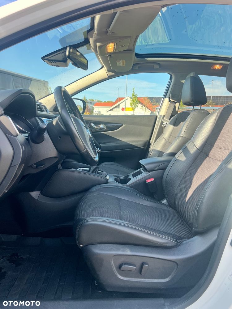 Nissan Qashqai 1.6 DIG-T Tekna - 12