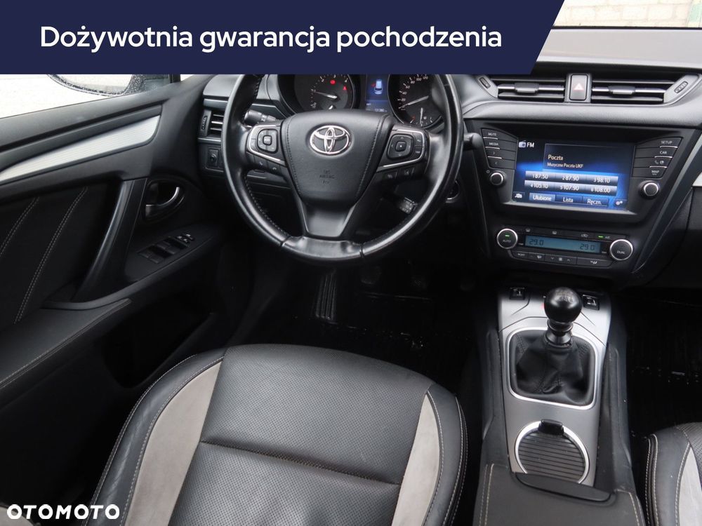 Toyota Avensis - 9