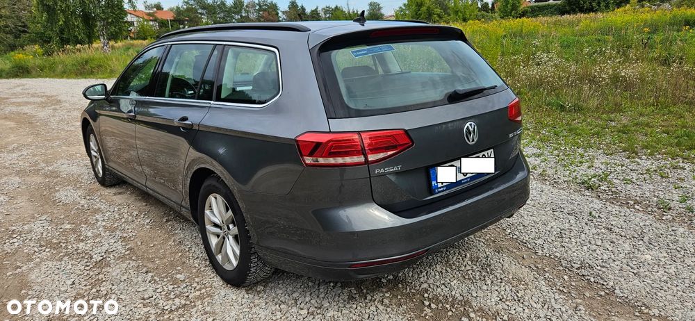 Volkswagen Passat Variant 2.0 TDI BMT Comfortline - 32