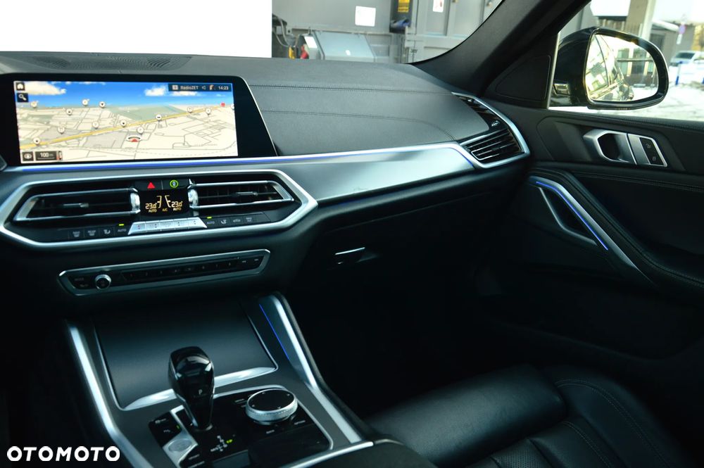 BMW X6 xDrive40i - 18