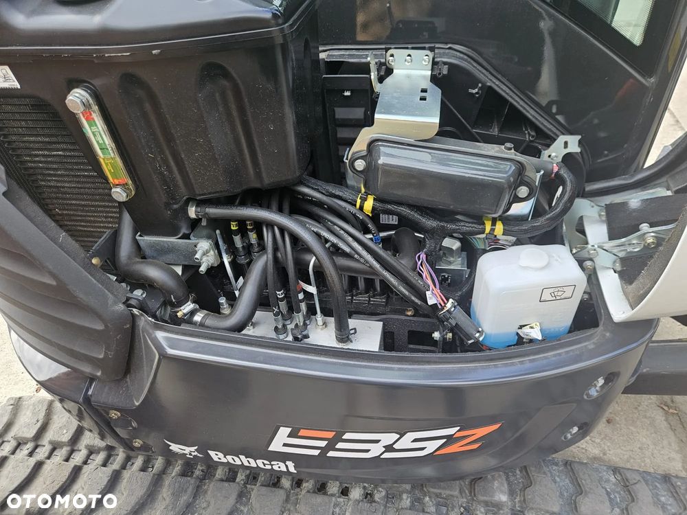 Bobcat e27 - 2