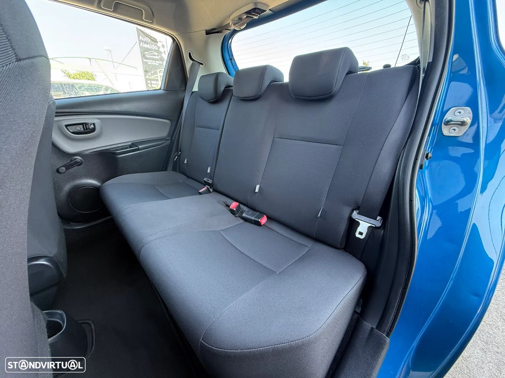 Toyota Yaris 1.0 VVT-i - 15