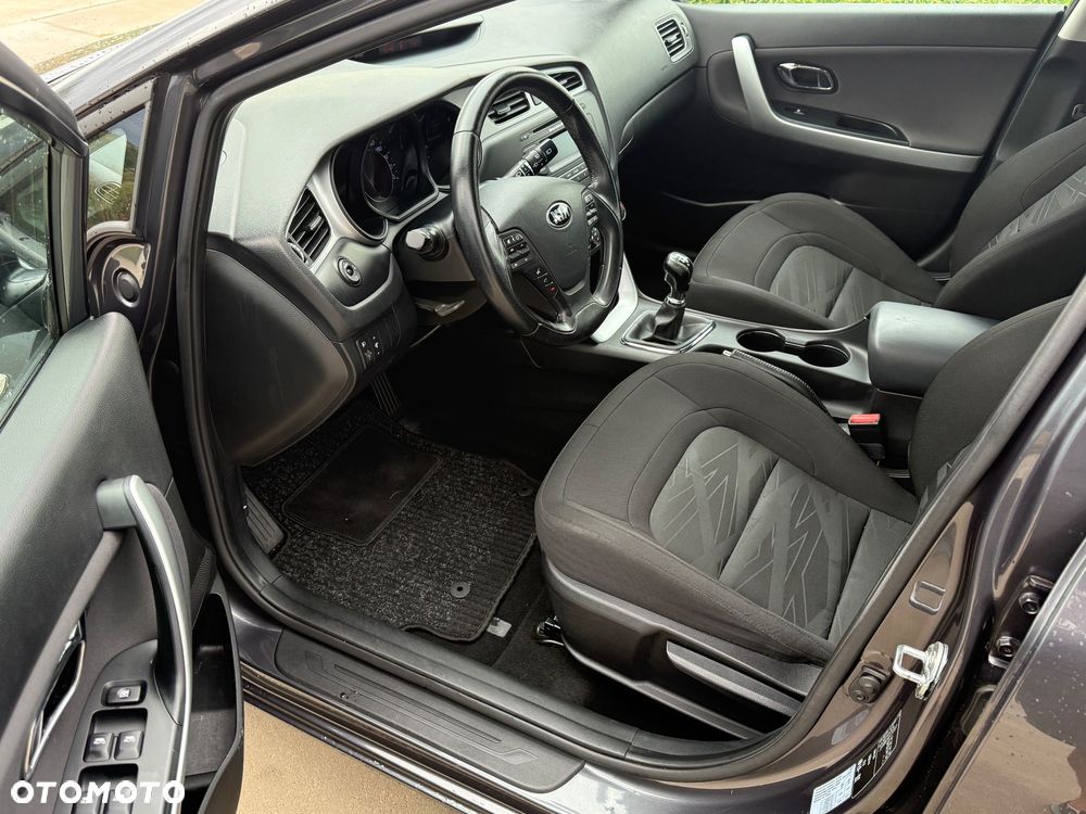Kia Ceed 1.4 CVVT - 16