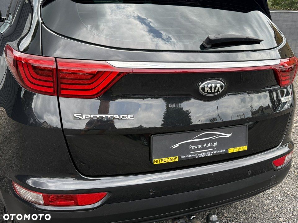 Kia Sportage 1.6 GDI 2WD Black Edition - 11