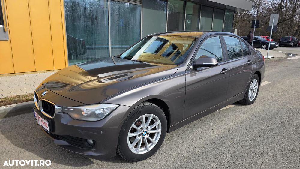 BMW Seria 3 318d - 1