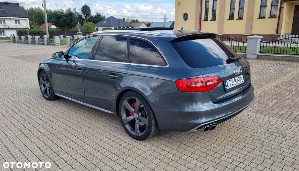 Audi A4 2.0 TDI Quattro Line S tronic - 4