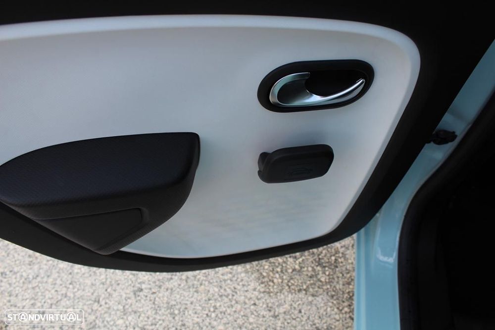 Renault Twingo Z.E. 22 Zen - 32