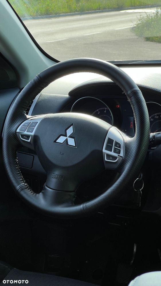 Mitsubishi Outlander 2.0 Invite 2WD EU5 - 25