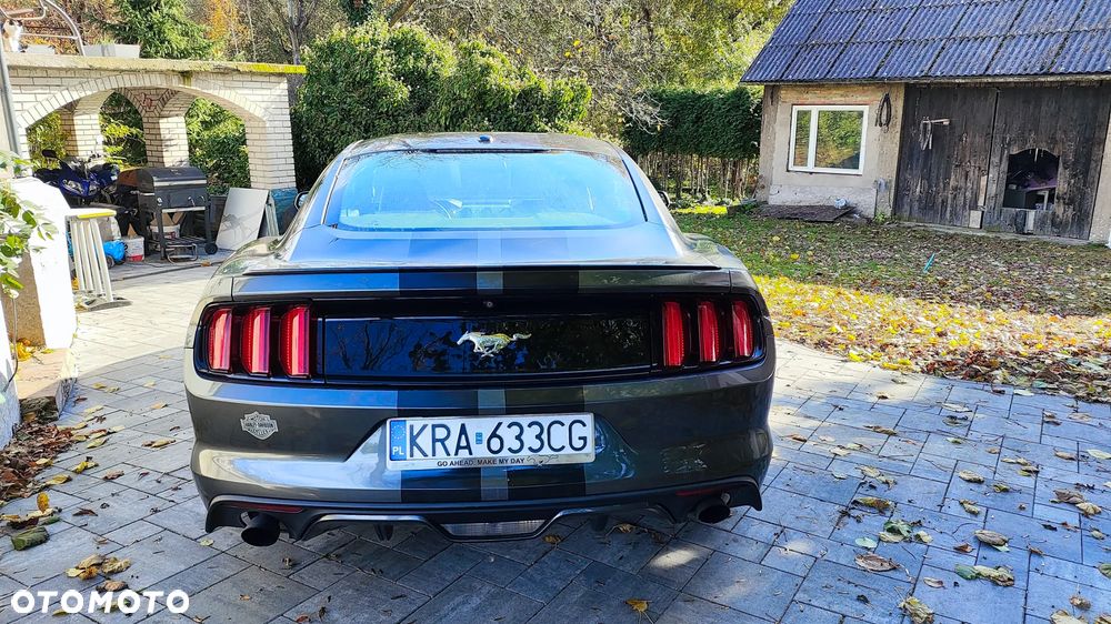 Ford Mustang 2.3 EcoBoost - 19