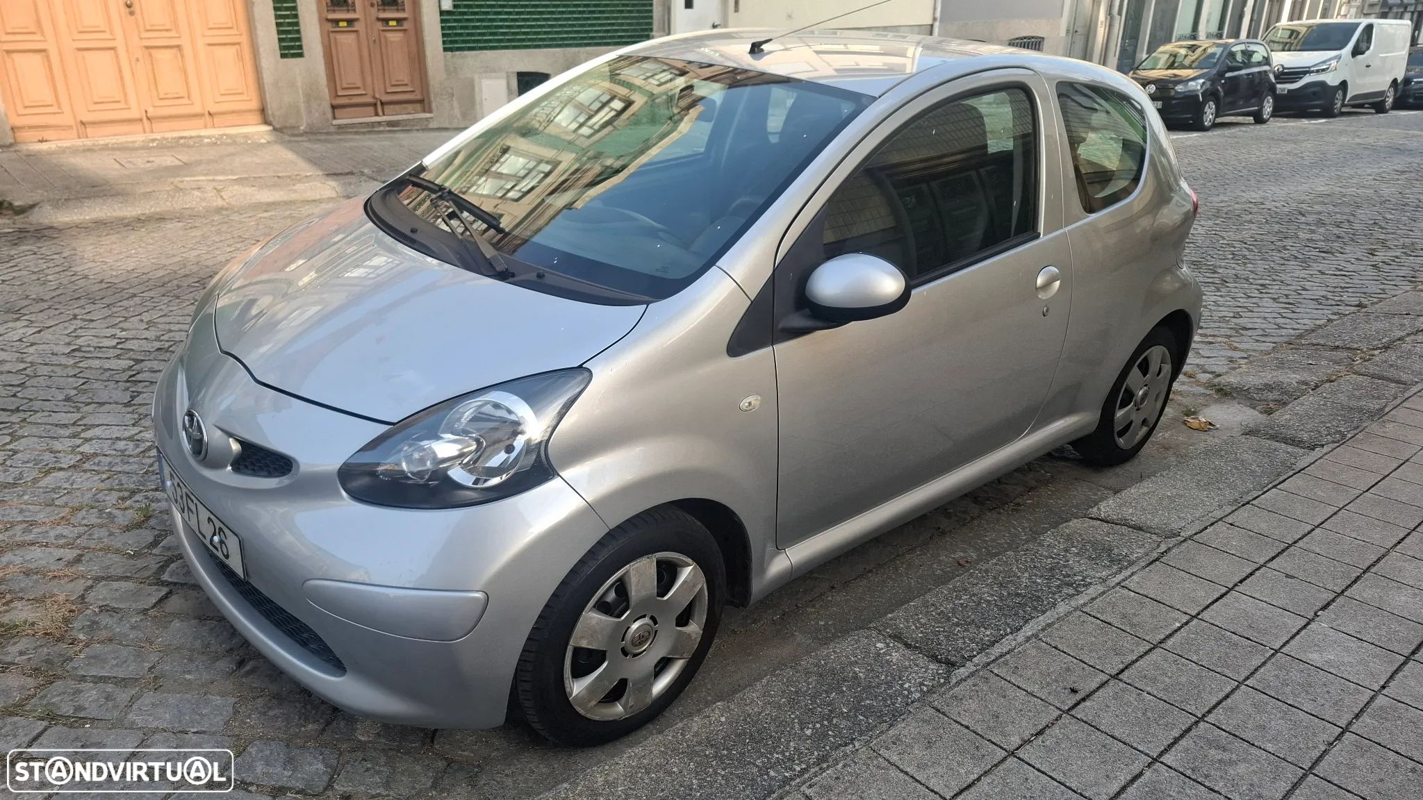 Toyota Aygo 1.0 + - 1