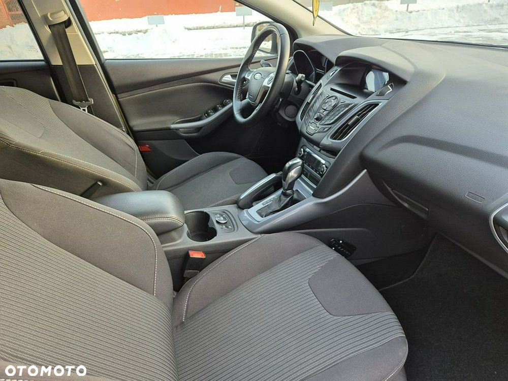 Ford Focus - 8