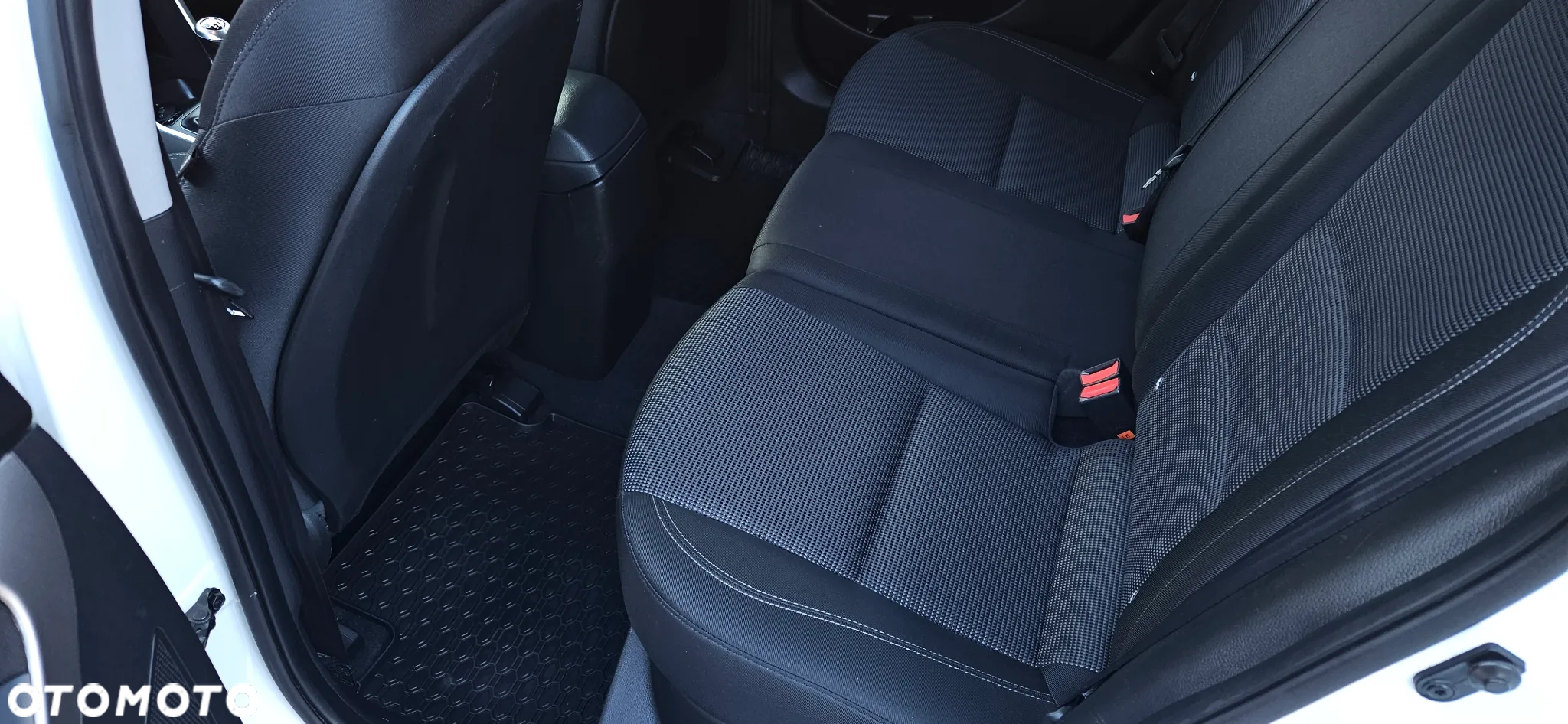 Hyundai i30 1.6 CRDi BlueDrive Comfort - 16