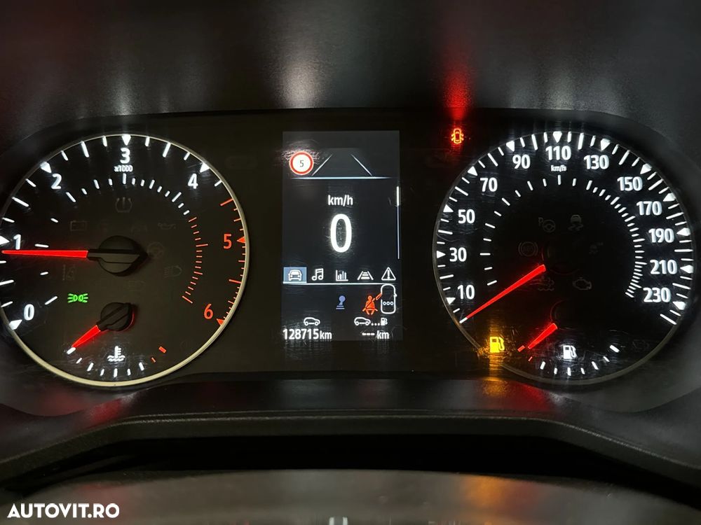 Renault Clio - 11