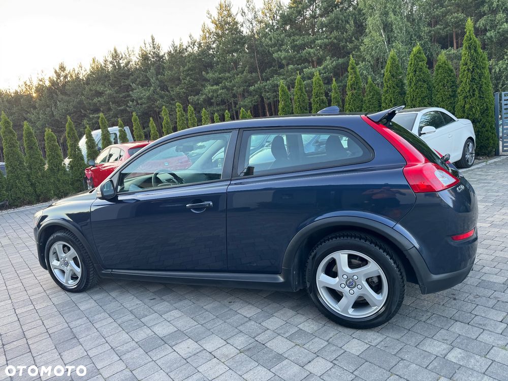 Volvo C30 D3 Kinetic - 4