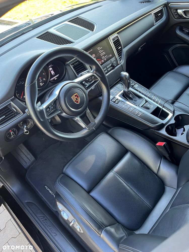 Porsche Macan - 23