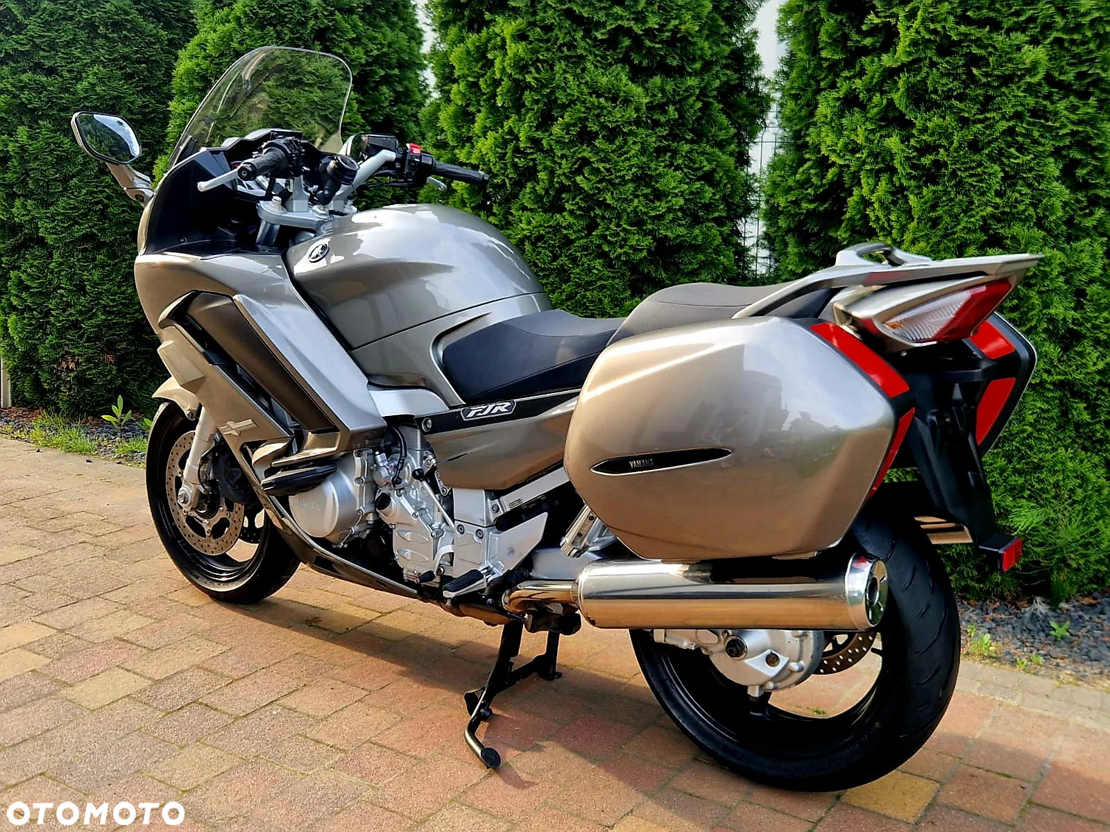 Yamaha FJR - 7