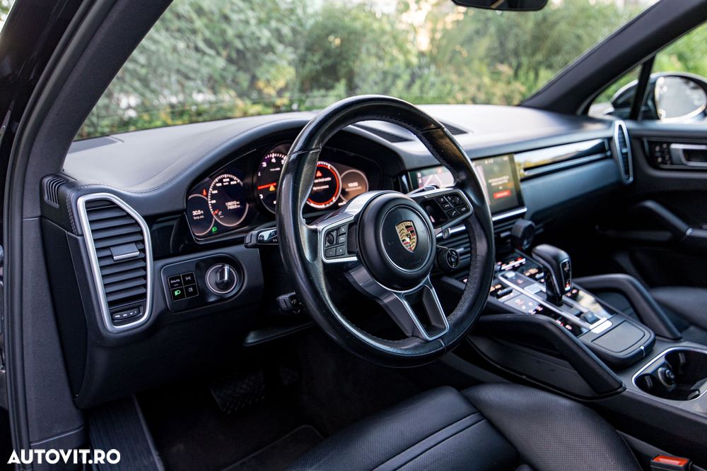 Porsche Cayenne - 17