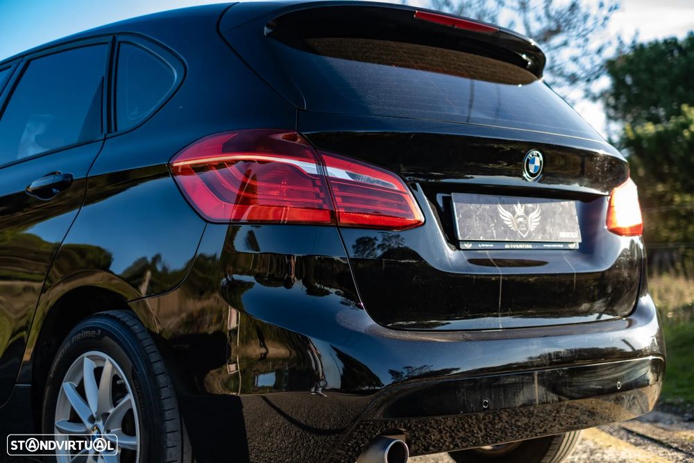 BMW 216 Active Tourer d Aut. Sport Line - 8