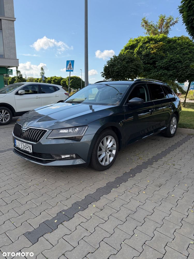 Skoda Superb 2.0 TDI Ambition - 2