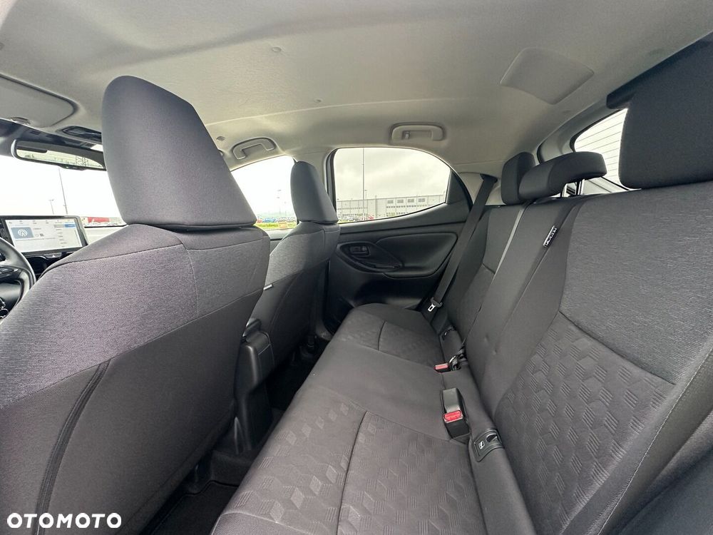 Toyota Yaris Hybrid 1.5 Style - 12