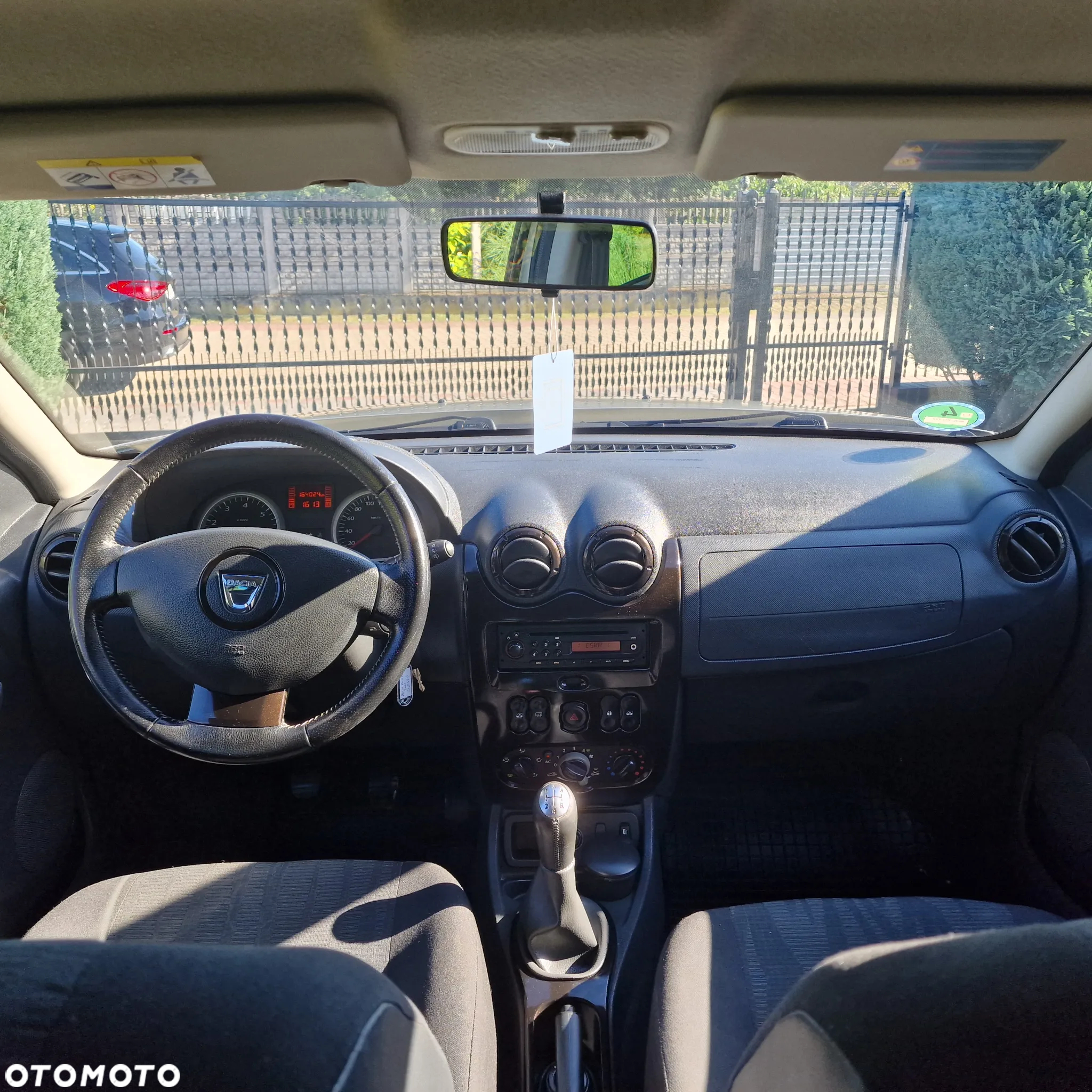 Dacia Duster 1.6 16V 4x2 Laureate - 6