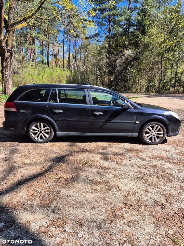 Opel Vectra 1.9 CDTI DPF Cosmo - 9