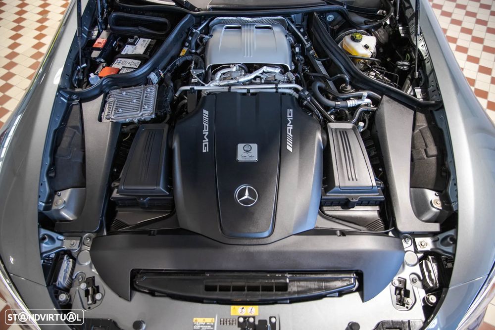 Mercedes-Benz AMG GT - 16