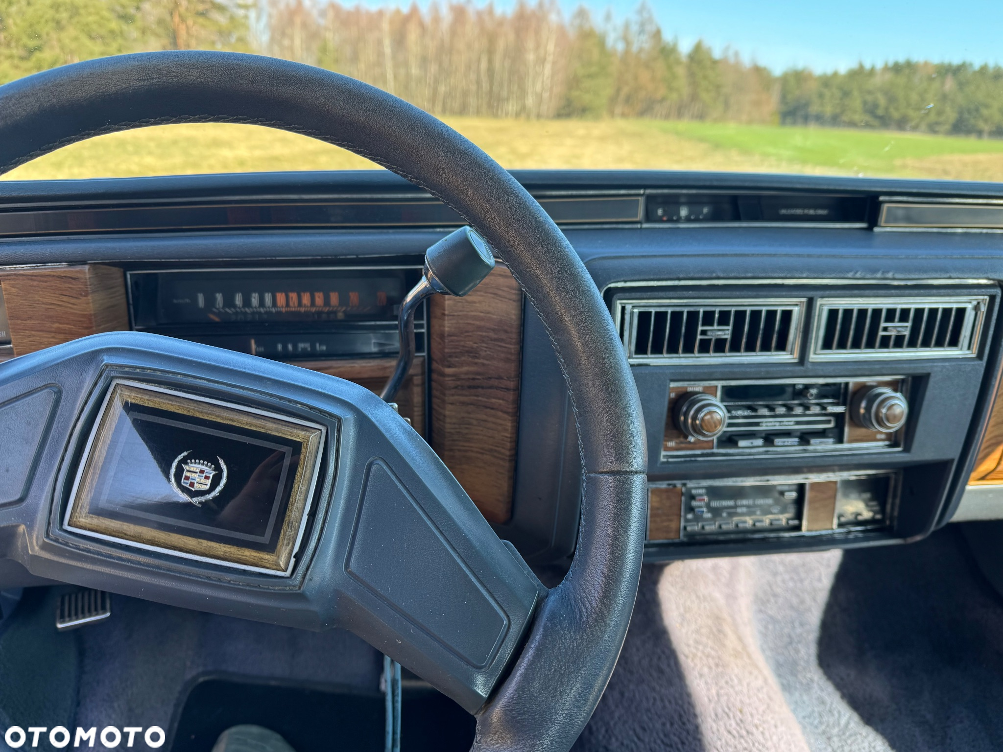 Cadillac Deville 4.5 - 13