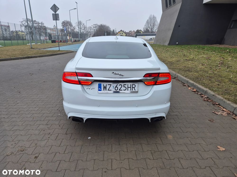 Jaguar XF - 7