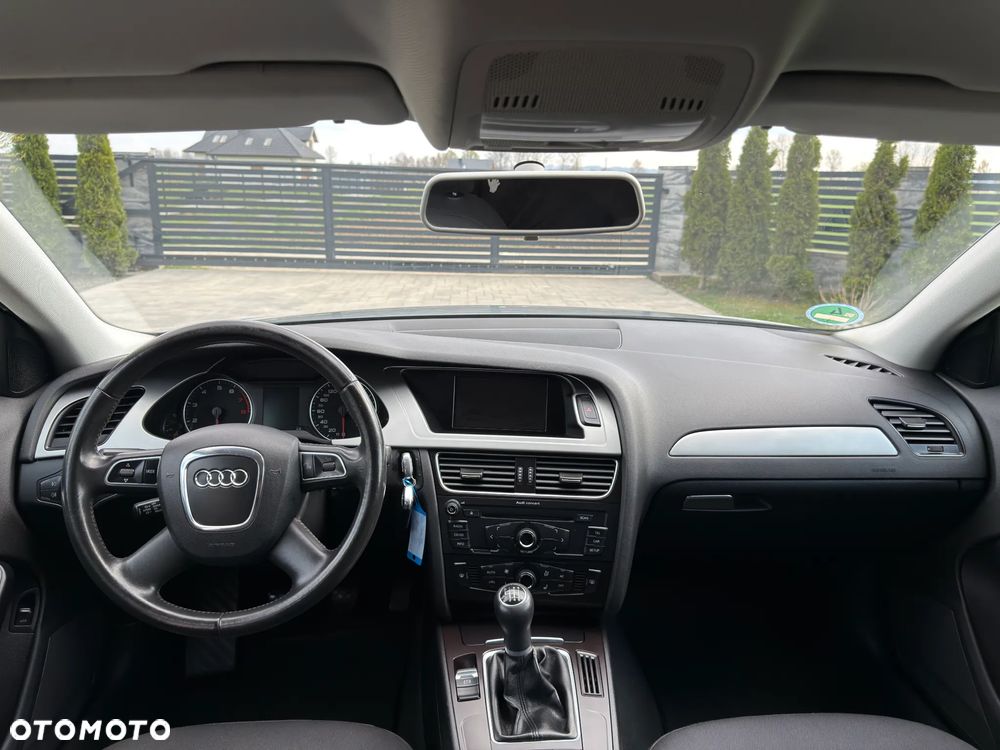 Audi A4 Limousine 1.8 TFSI Attraction - 32