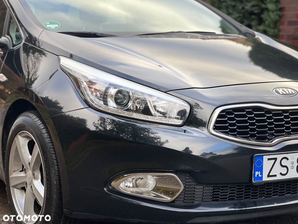 Kia Ceed 1.4 CVVT Dream Team Edition - 6