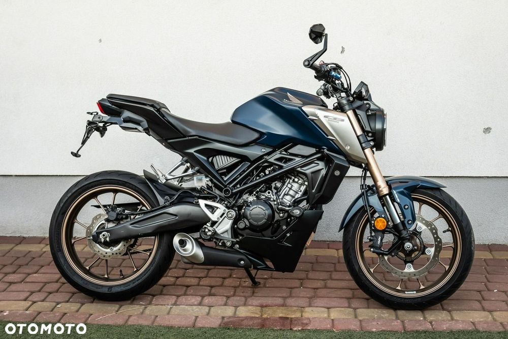 Honda CB - 3