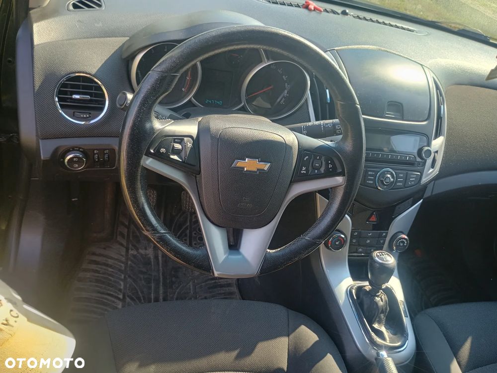 Chevrolet Cruze 1.8 LT - 15