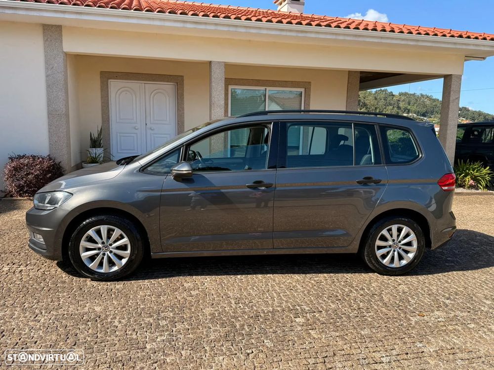 VW Touran 1.6 TDI Confortline DSG - 1