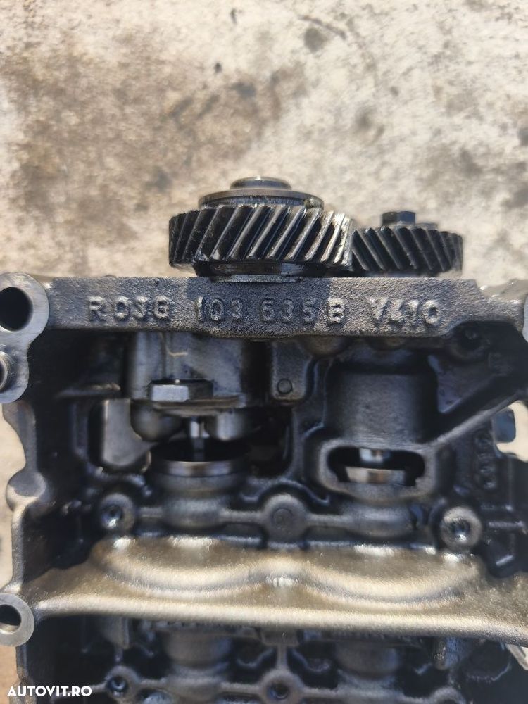 Pompă de ulei cu balansoare 2.0 tdi BMR BMN 170 Volkswagen Passat B6 - 4