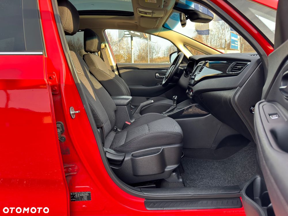 Kia Carens 2.0 GDI L - 33