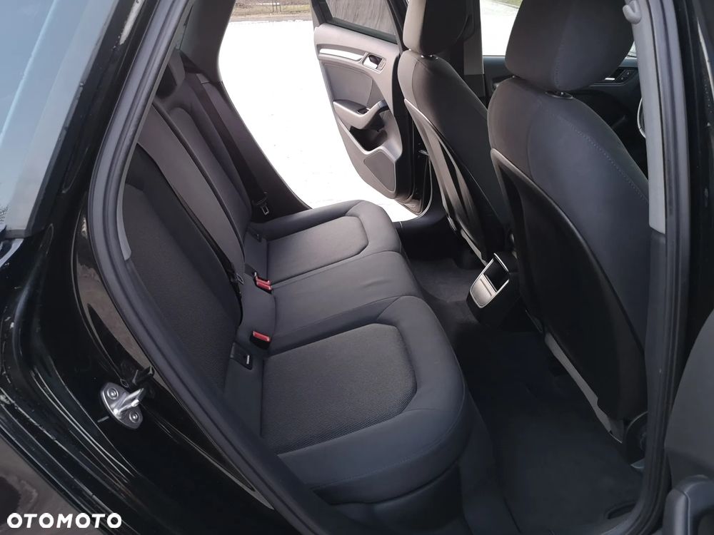 Audi A3 Sportback 1.6 TDI S tronic sport - 8