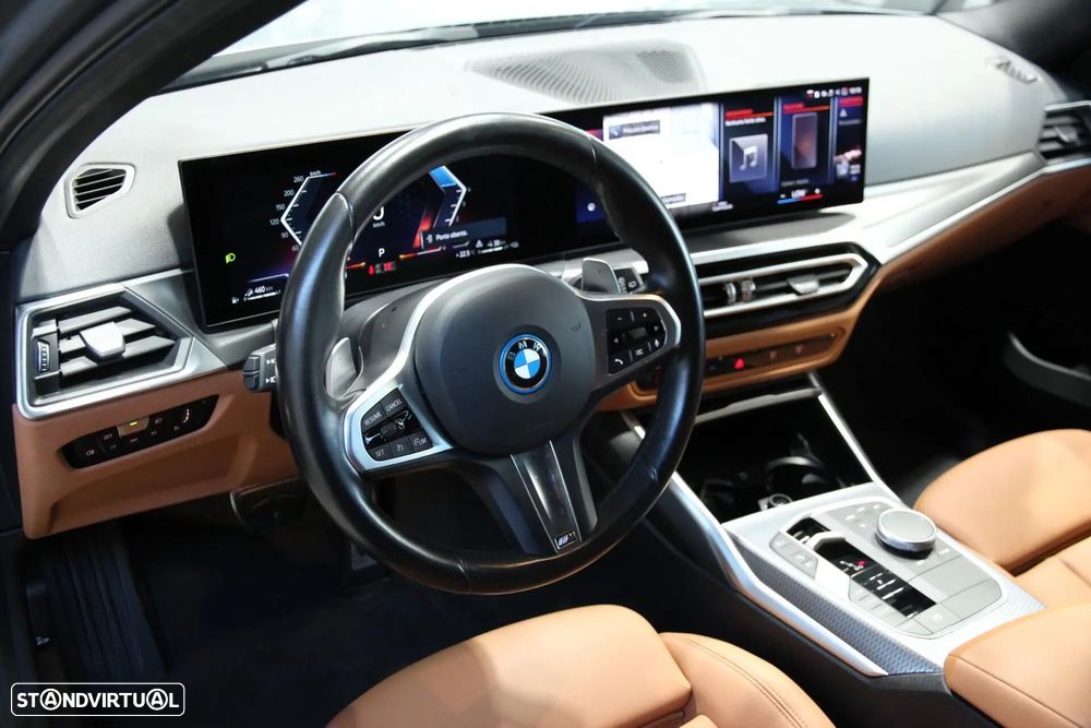 BMW 330 e Pack Desportivo M Auto - 10