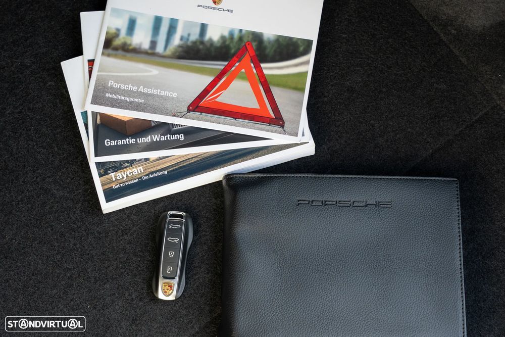 Porsche Taycan Sport Turismo Standard - 34