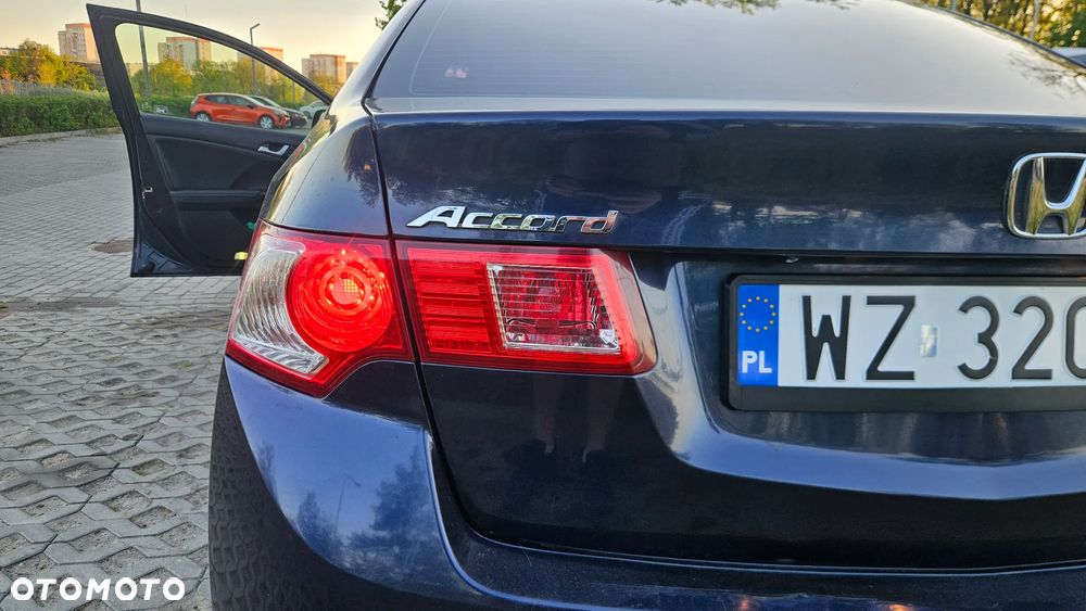 Honda Accord 2.2d Executive Nav - 3