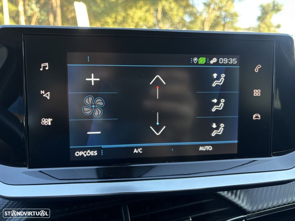 Peugeot 2008 1.2 PureTech Active Pack EAT8 - 19