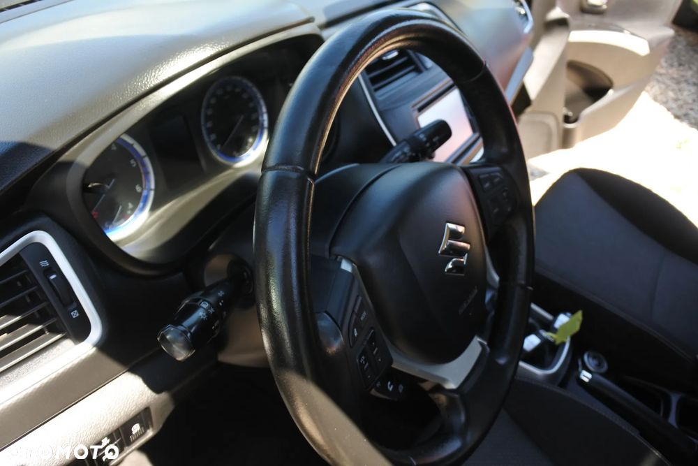Suzuki SX4 S-Cross 1.6 DDiS 4x4 limited+ - 19