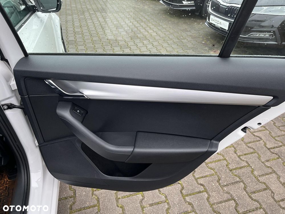 Skoda Octavia 1.6 TDI SCR Ambition - 12