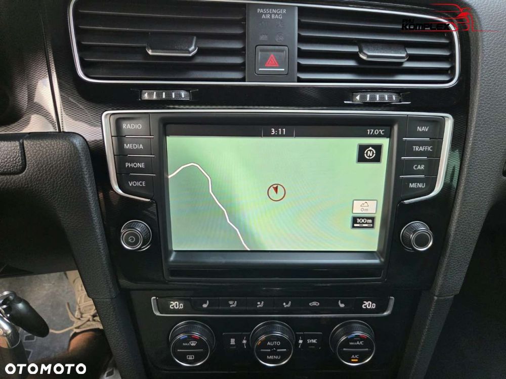 Volkswagen Golf - 17