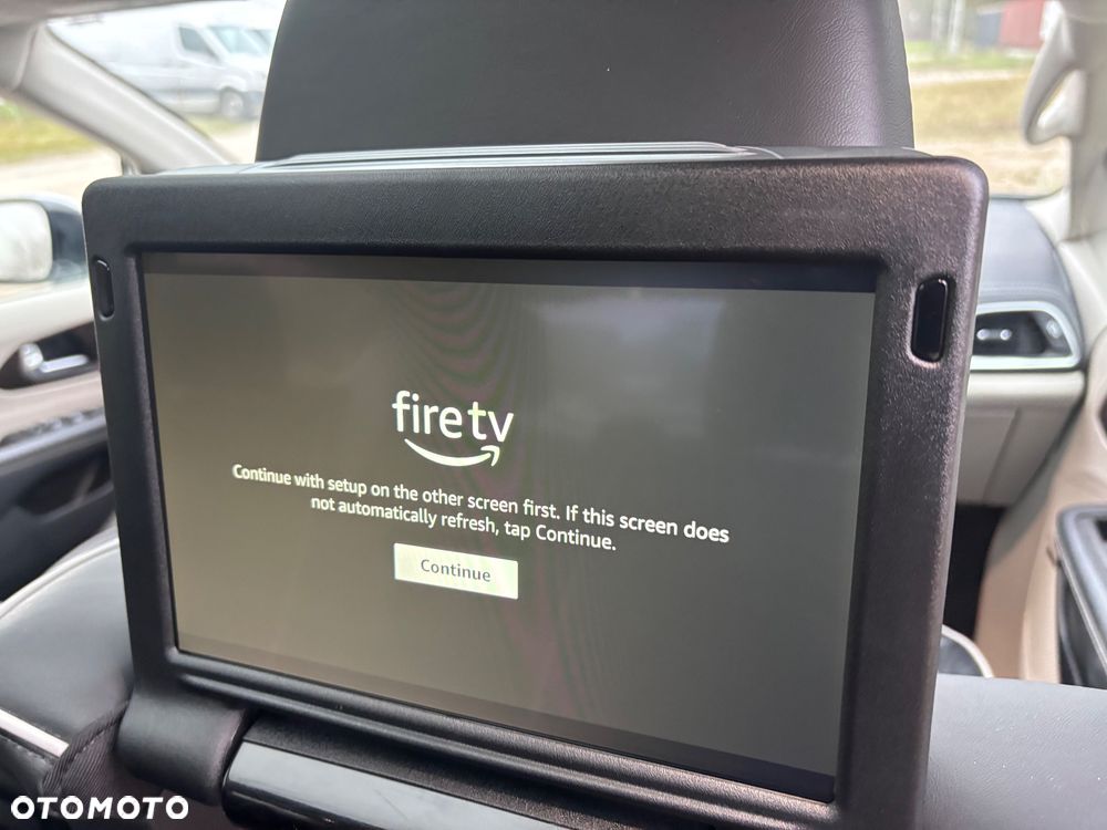 Chrysler Pacifica - 26