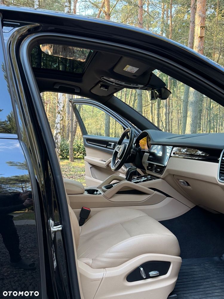 Porsche Cayenne Standard - 6