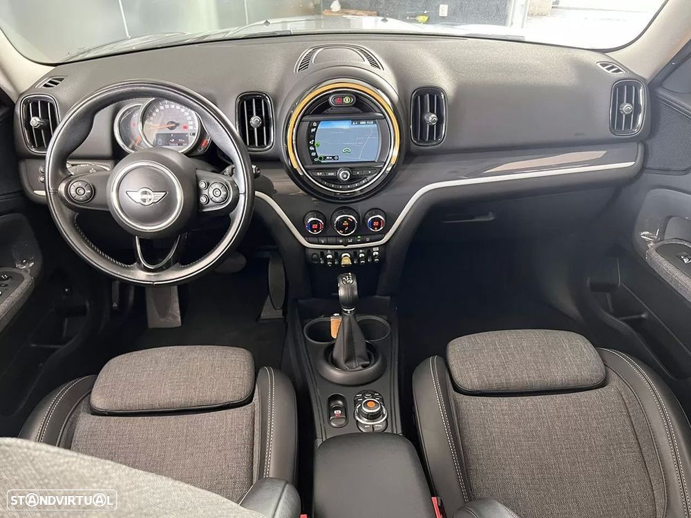 MINI Countryman Cooper SE ALL4 Auto - 11