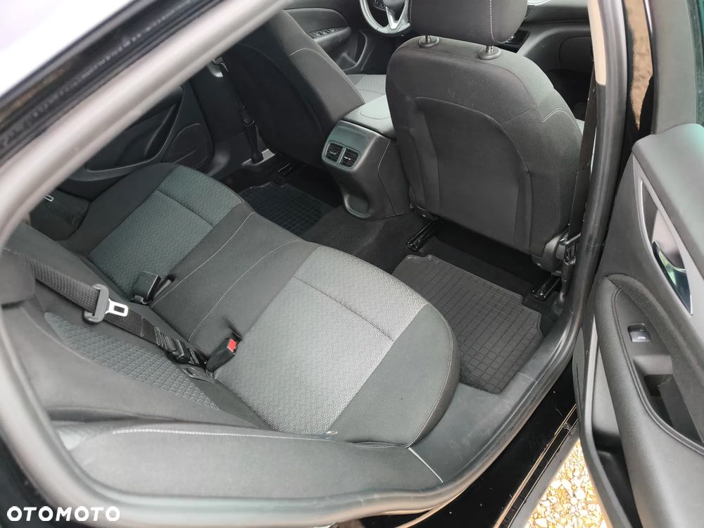 Opel Insignia - 13