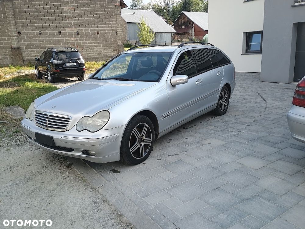 Mercedes-Benz Klasa C 200 T CDI Classic - 3