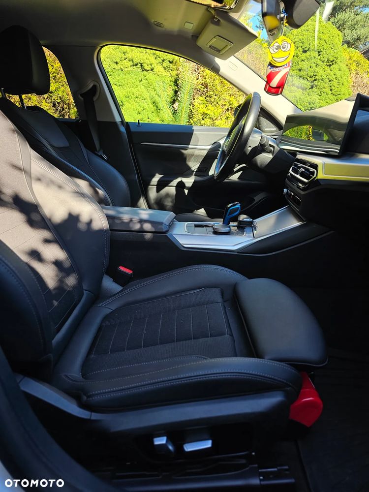 BMW i4 70.3kWh eDrive 35 - 9
